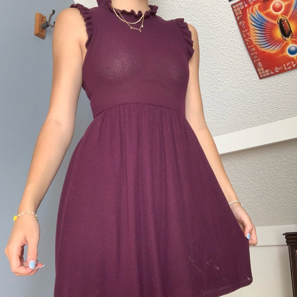 Thin knitted mini dress, button back, no zipper